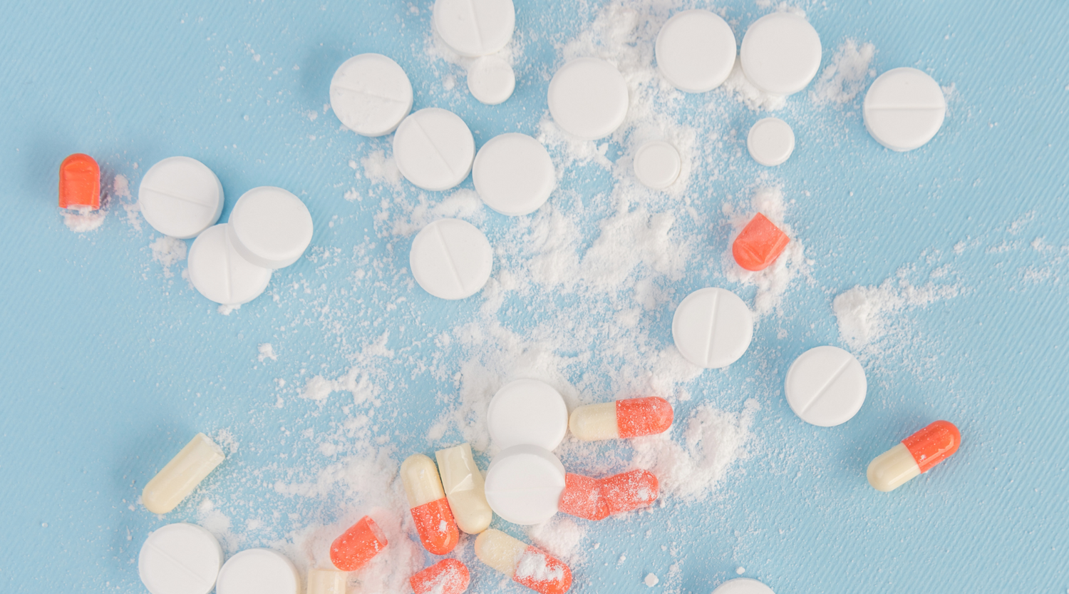 opened-capsules-with-contents-spilled-out